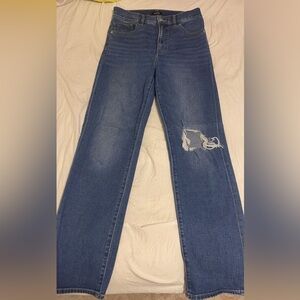 High rise Express Jeans. They’ve been worn like twice, but in great condition!